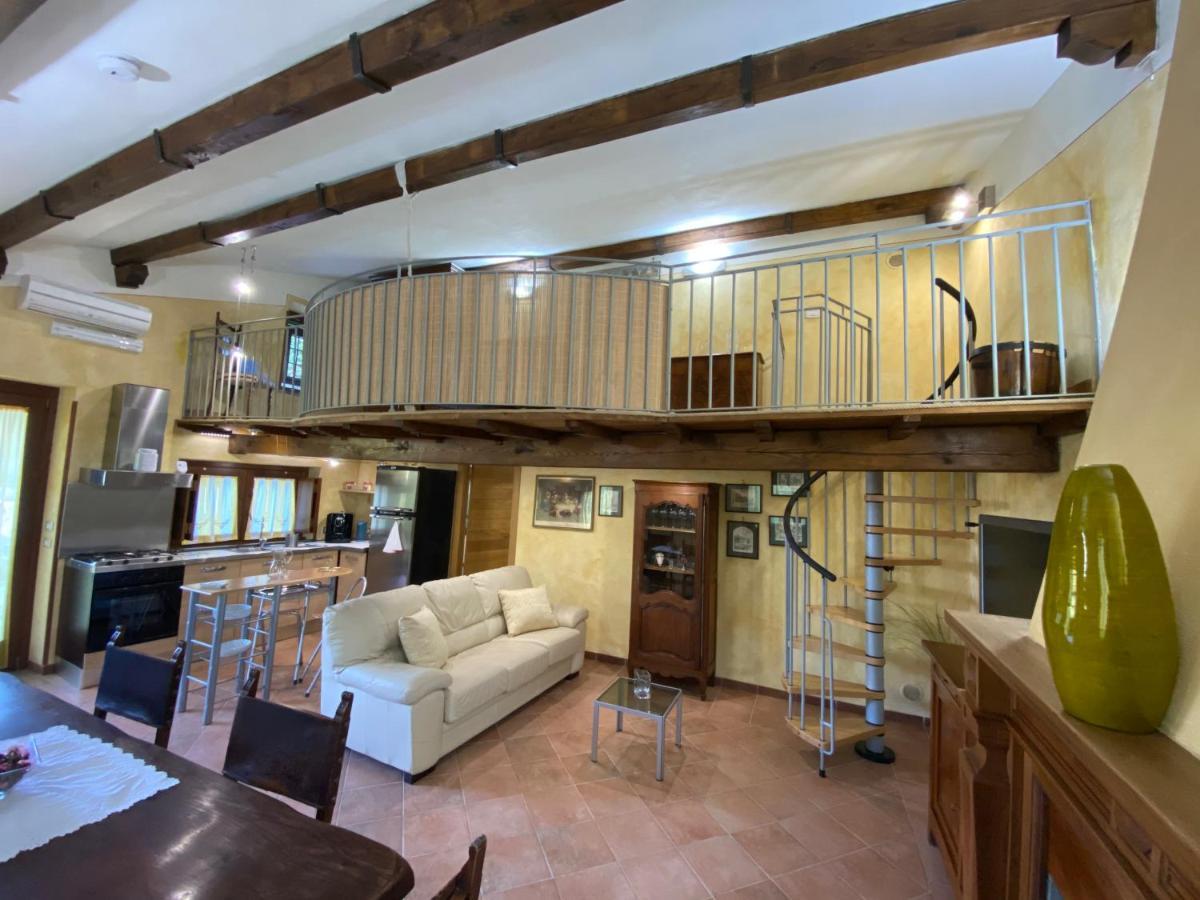 Casetta Santa Fortunata Guest House 수트리 외부 사진