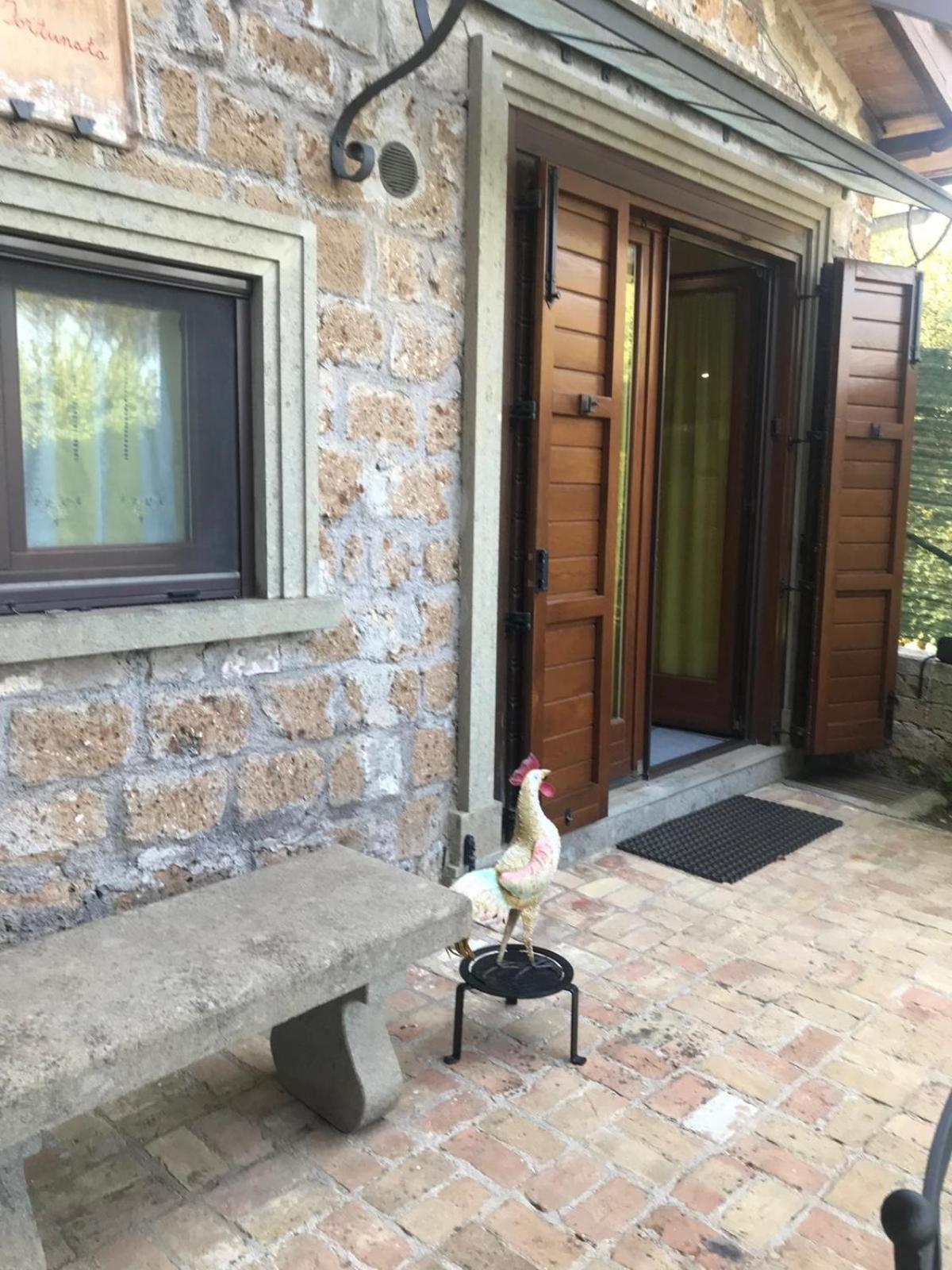 Casetta Santa Fortunata Guest House 수트리 외부 사진